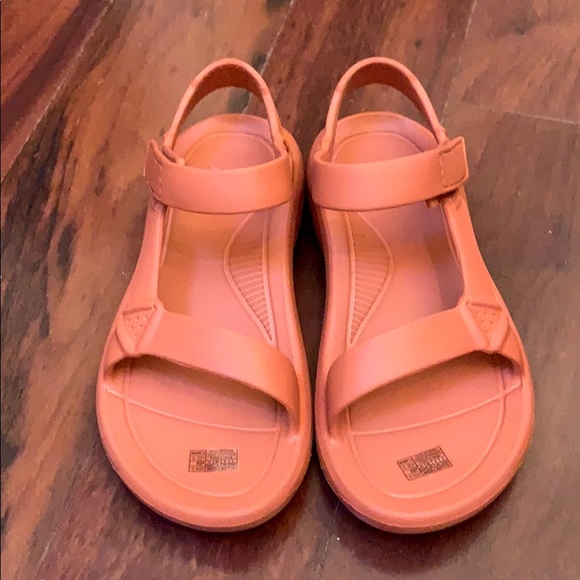 teva hurricane drift womens